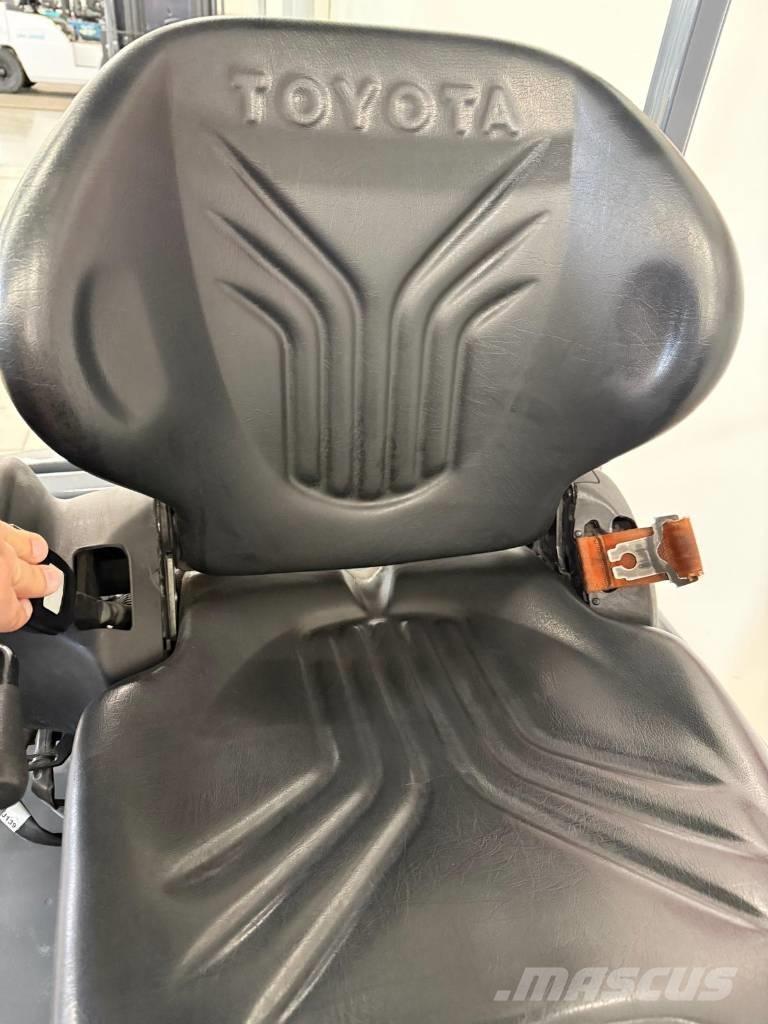 Toyota 11052 - 8FBE16T Električni viličarji