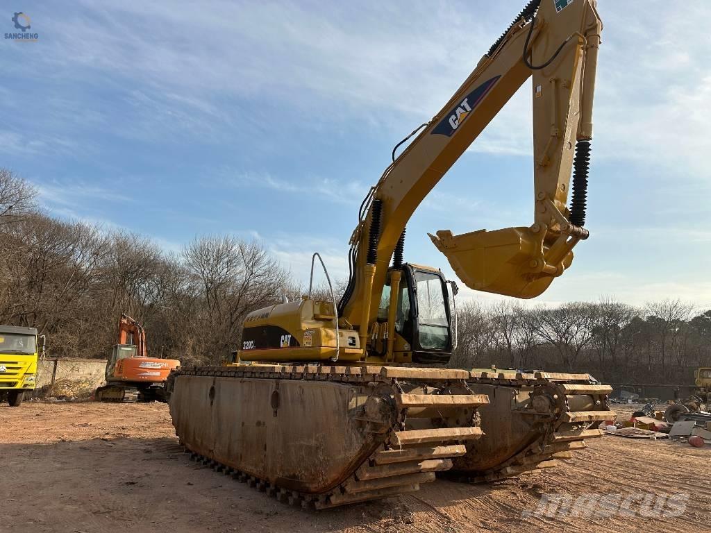 CAT 320 C L Amfibijski bagri