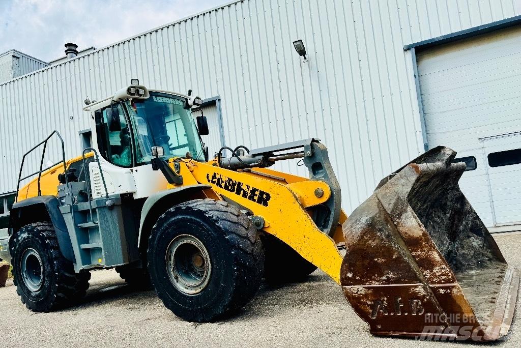 Liebherr L 566 Kolesni nakladalci