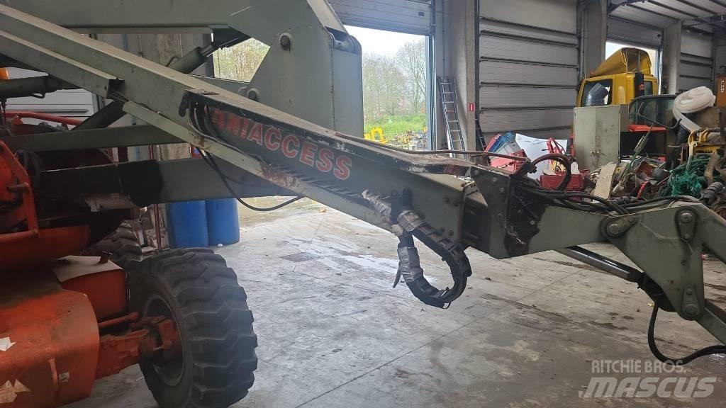 Manitou 165 ATJ Zglobne dvižne ploščadi