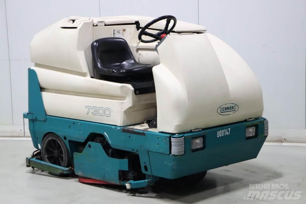 Tennant 7300E Cestni pometači