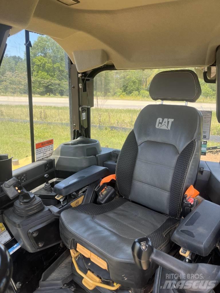 CAT D 6 LGP Buldožerji goseničarji