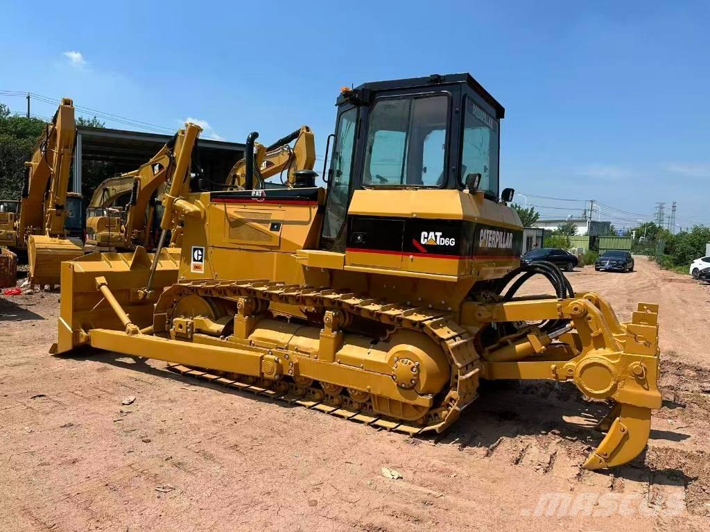 CAT D 6 G Buldožerji goseničarji