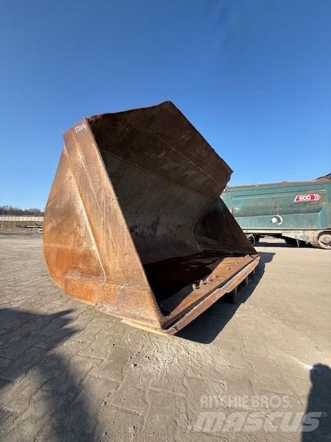 Doosan DL 400 Žlice