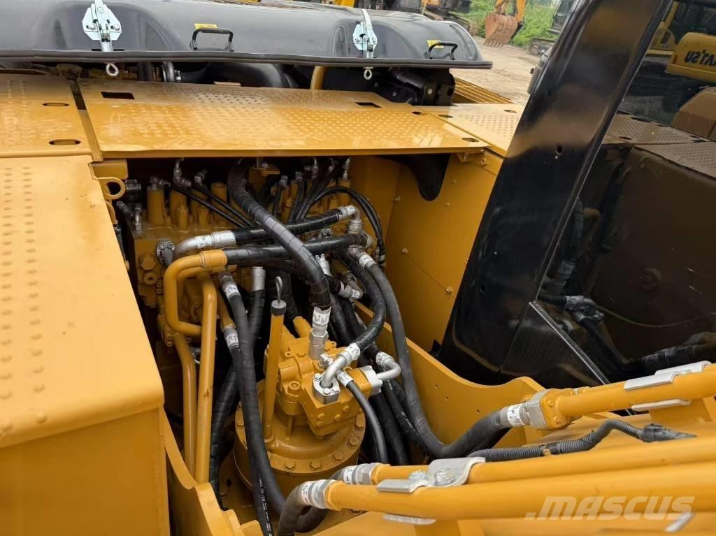 CAT 320D2 Bagri goseničarji