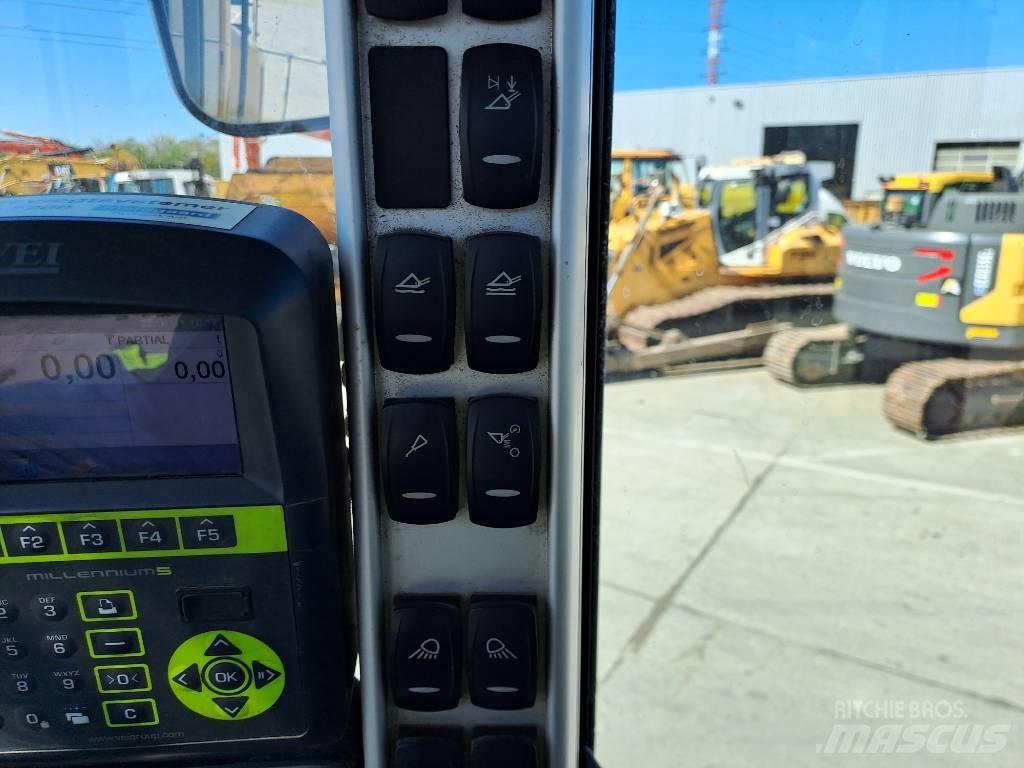 Volvo L150H (CDC) Kolesni nakladalci