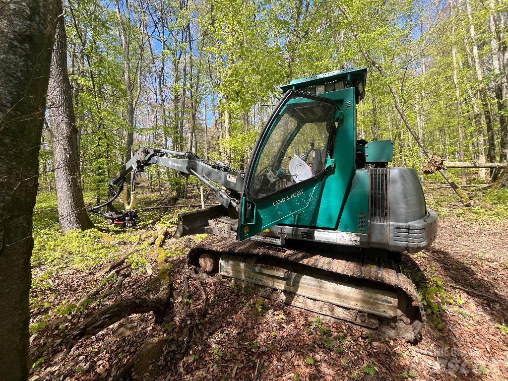 Neuson 9002 HV Harvesterji