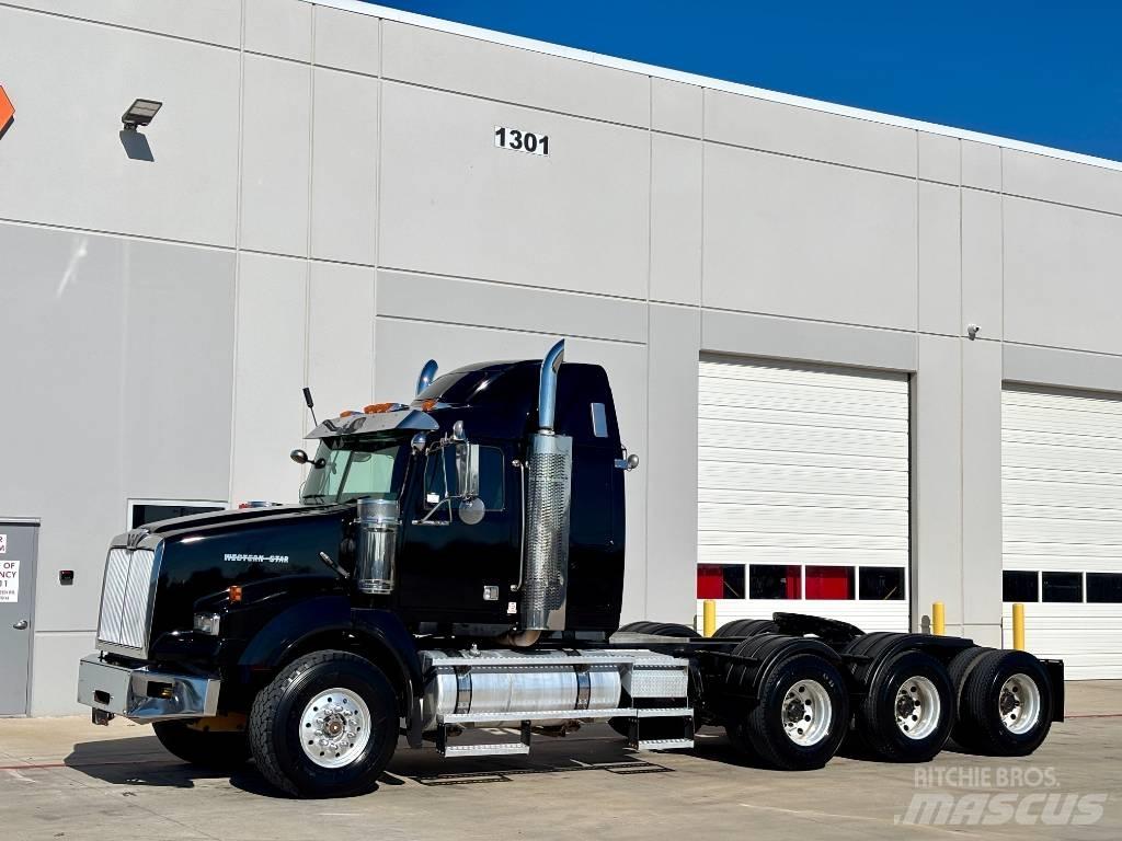 Western Star 4900 FA Vlačilci