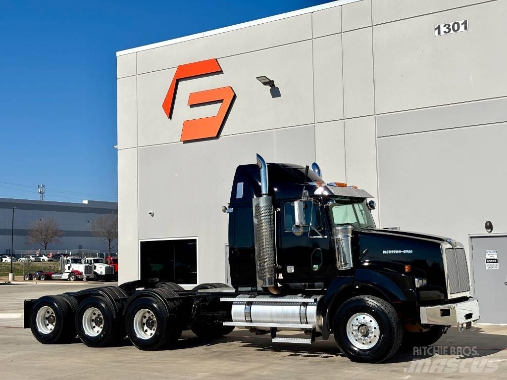 Western Star 4900 FA Vlačilci