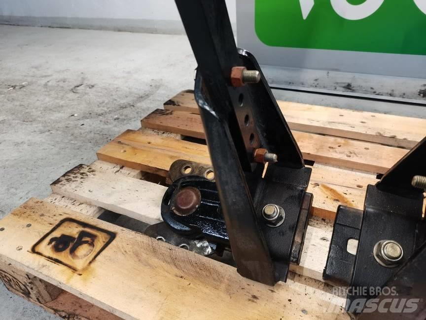 CLAAS Arion fender Gume, kolesa in platišča