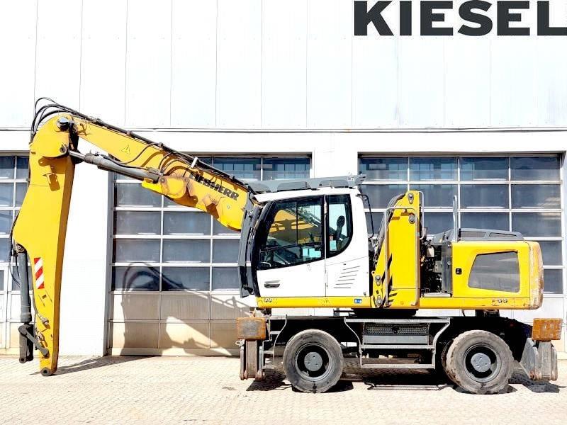 Liebherr LH 24 Bagri za prekladanje primarnih/sekundarnih surovin