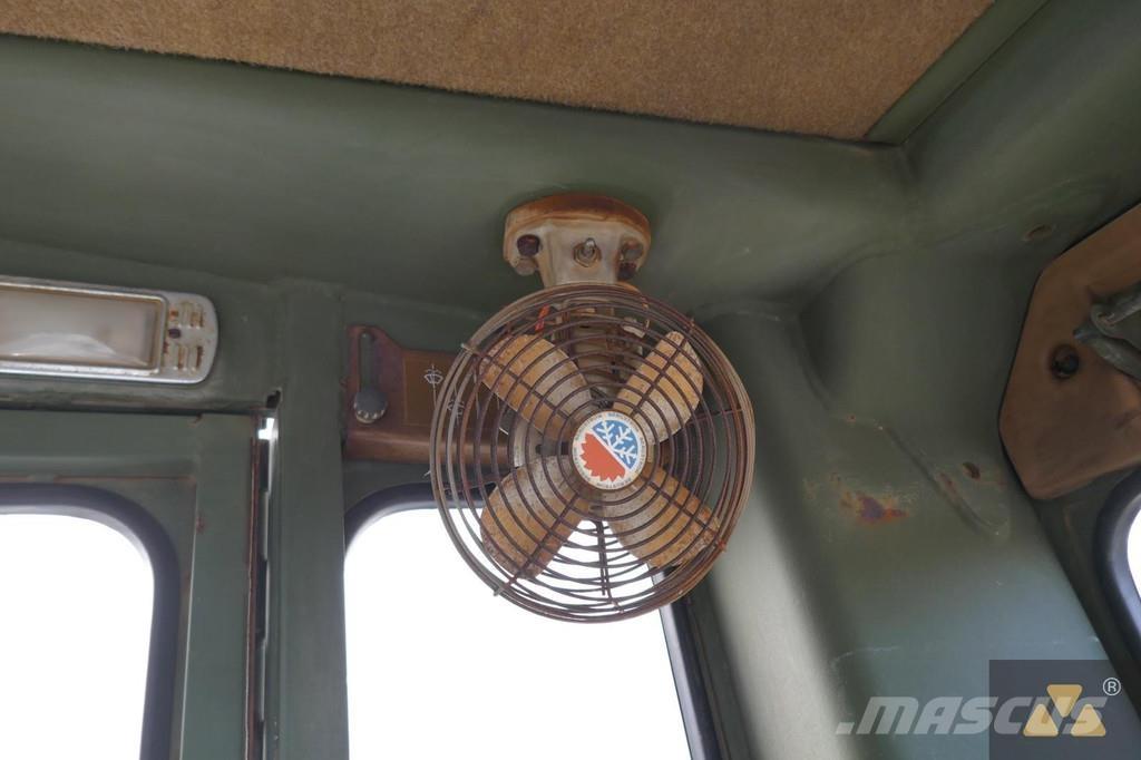 CAT 130G Ex-army Grederji