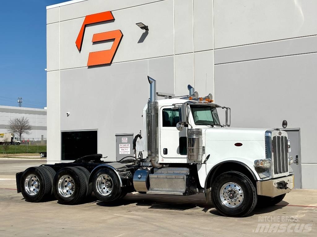 Peterbilt 388 Vlačilci