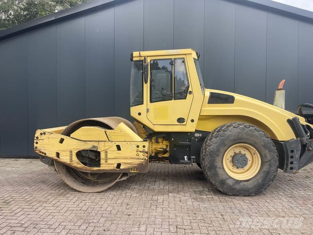 Bomag Bw 213 Kolesni valjarji s pnevmatikami