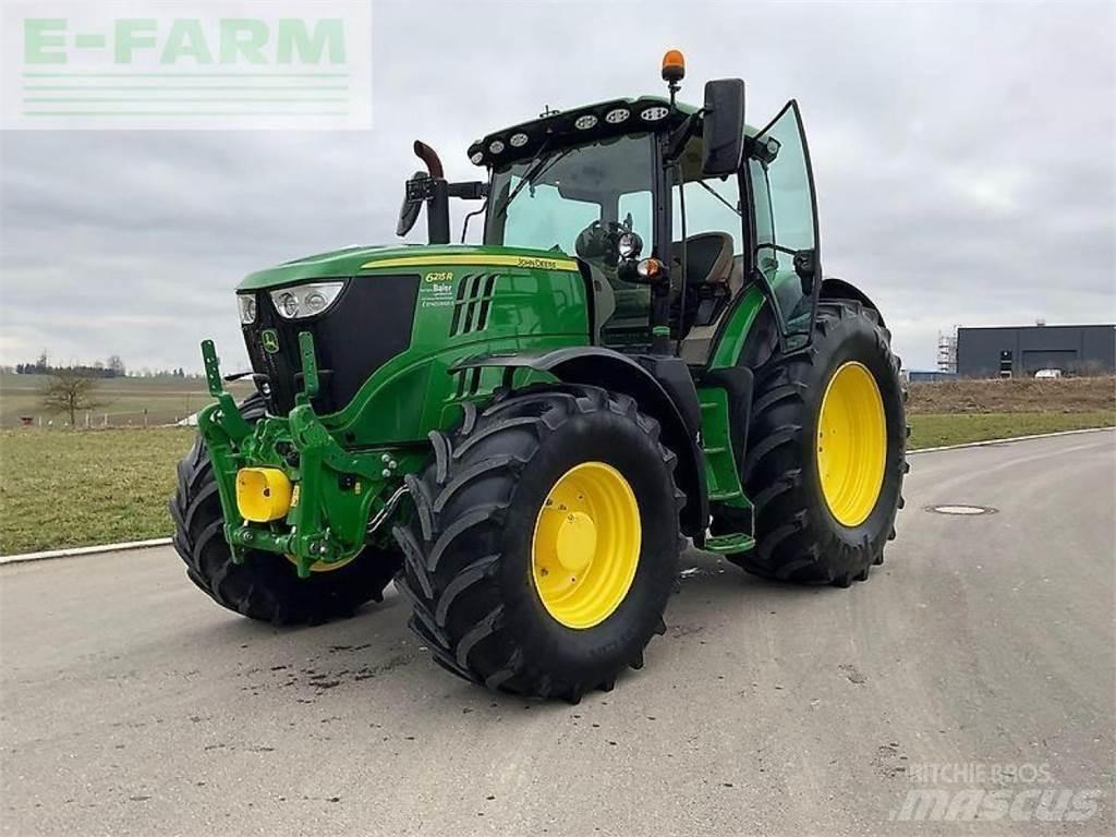 John Deere 6215 r Traktorji