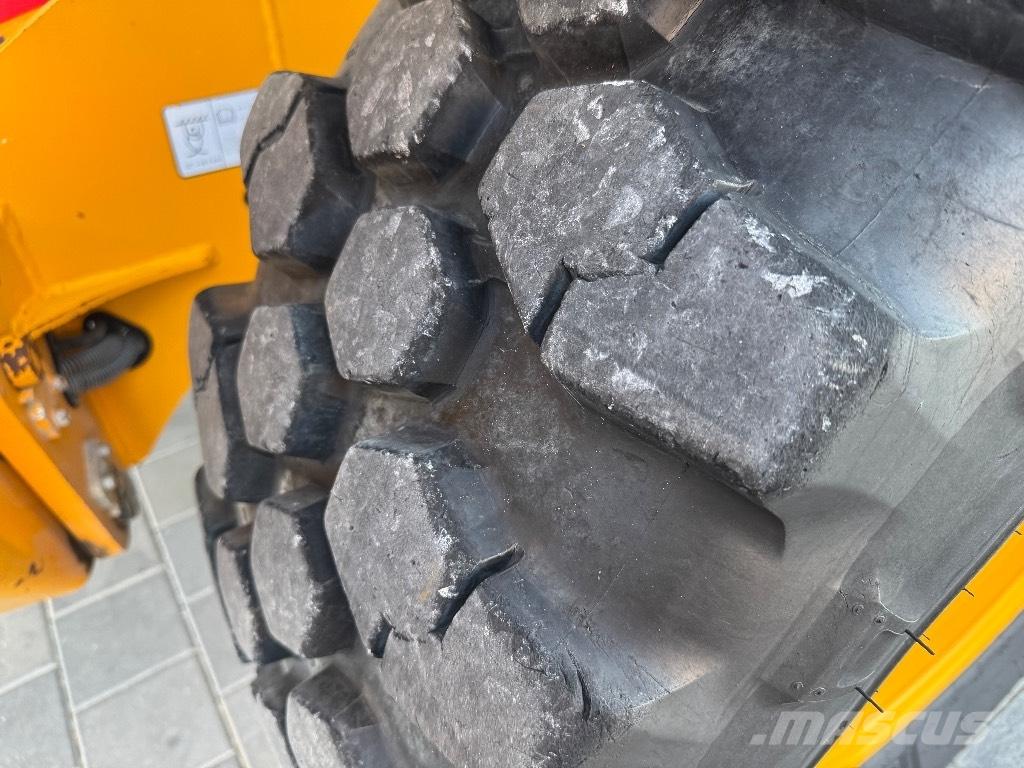 JCB 540-140 Teleskopski viličarji