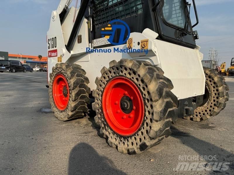 Bobcat S 130 Skid steer mini nakladalci