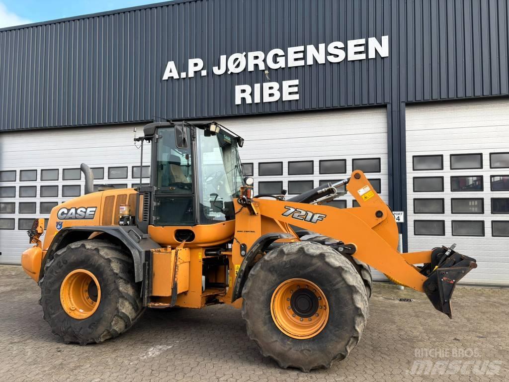 Case IH 721 F 721 F Večnamenski nakladalci