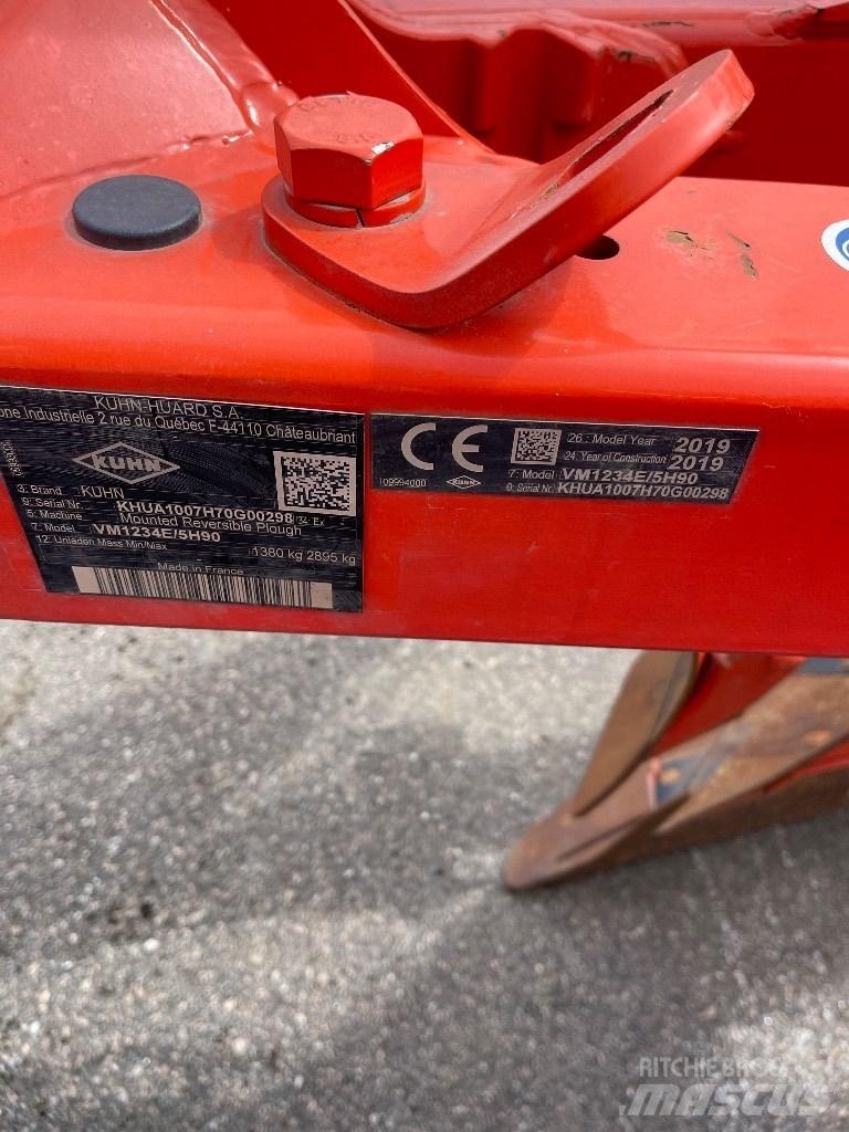Kuhn Vari-Master 123 Obračalni plugi