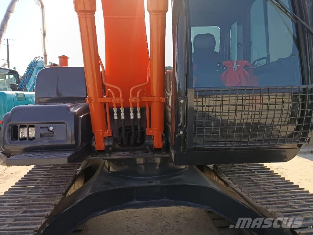 Hitachi ZX 120 Bagri goseničarji