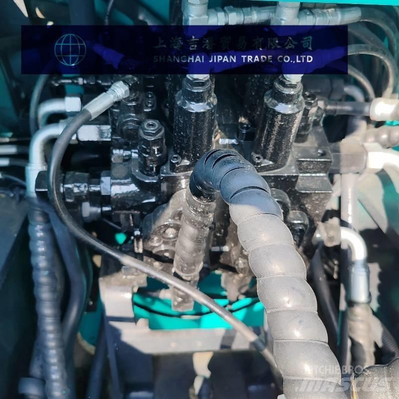Kobelco 210 Bagri goseničarji