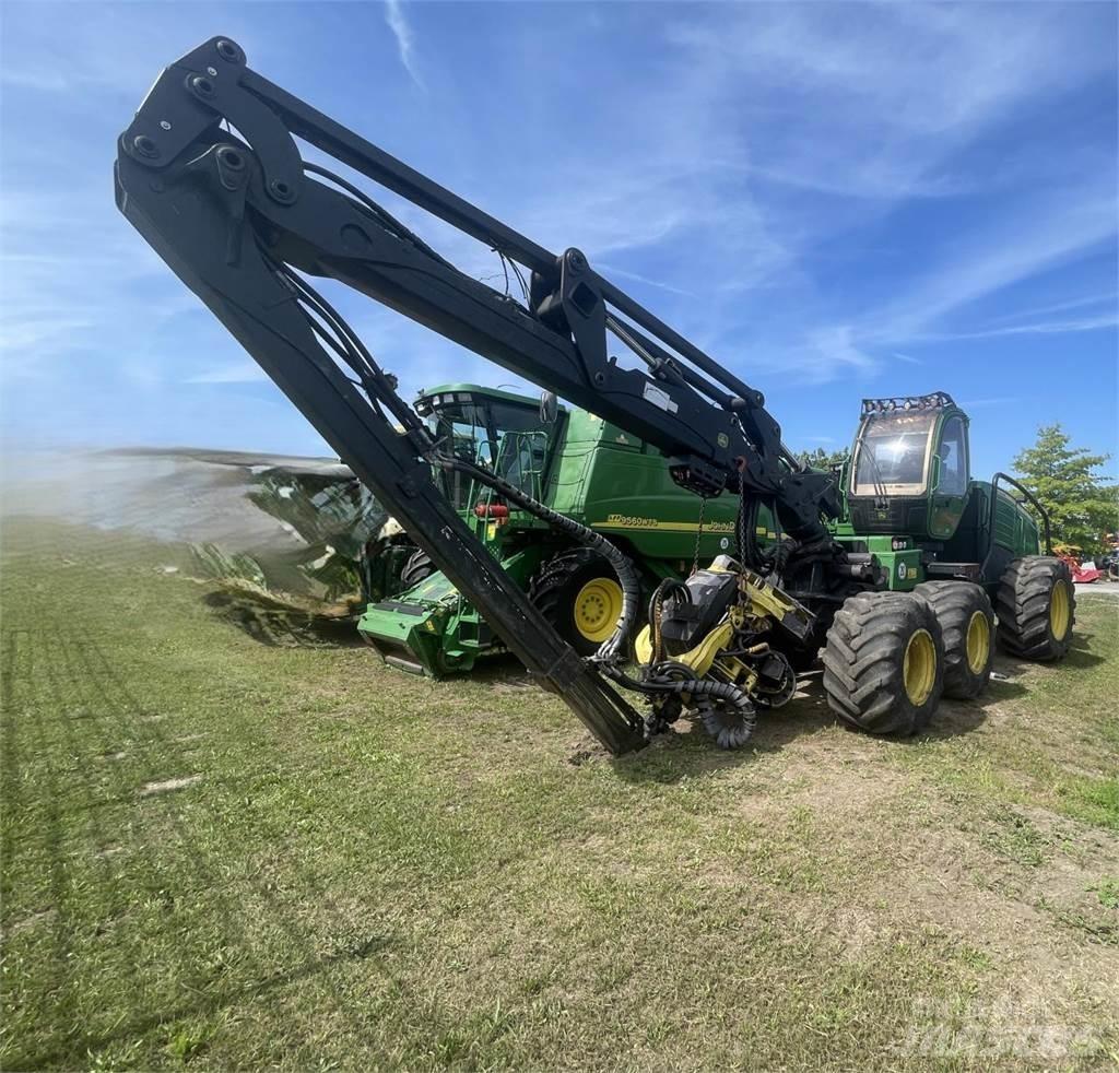 John Deere 1270 E Harvesterji