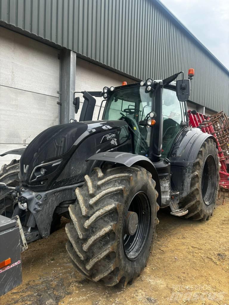 Valtra T 254 V Traktorji