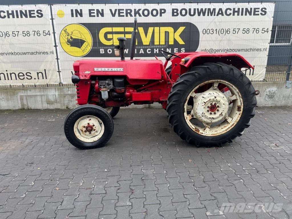 McCormick Oltimer Traktorji