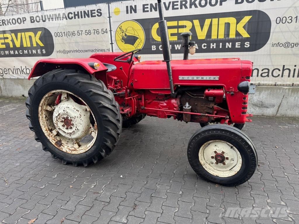 McCormick Oltimer Traktorji