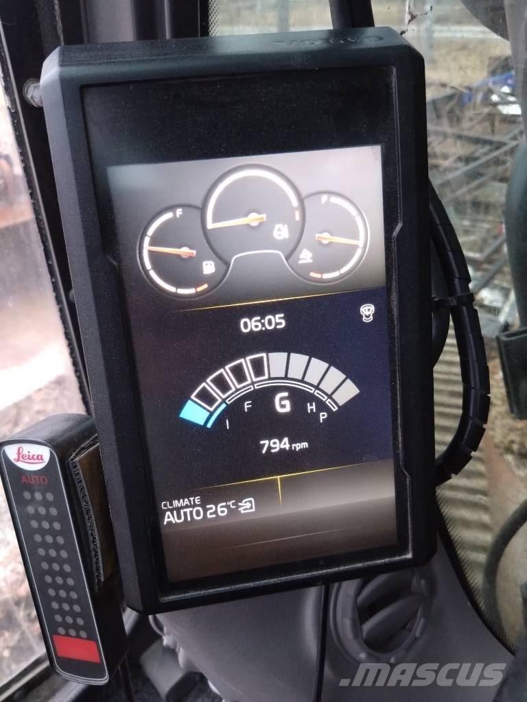 Volvo EC 300el Bagri goseničarji