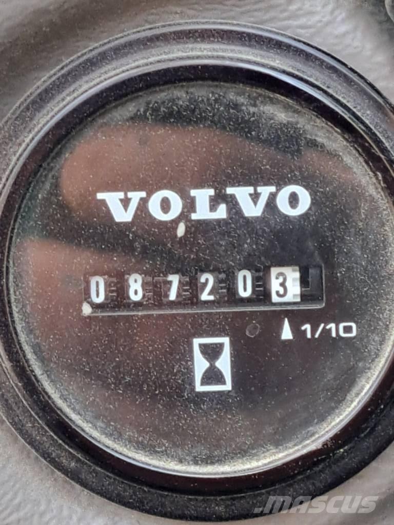 Volvo EC 300el Bagri goseničarji