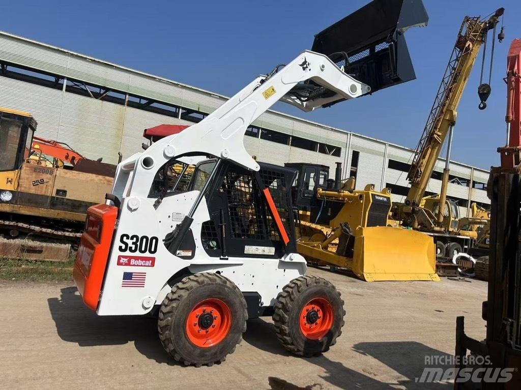 Bobcat S 300 Skid steer mini nakladalci