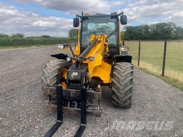 JCB TM 320 S Kmetijski teleskopski nakladalci