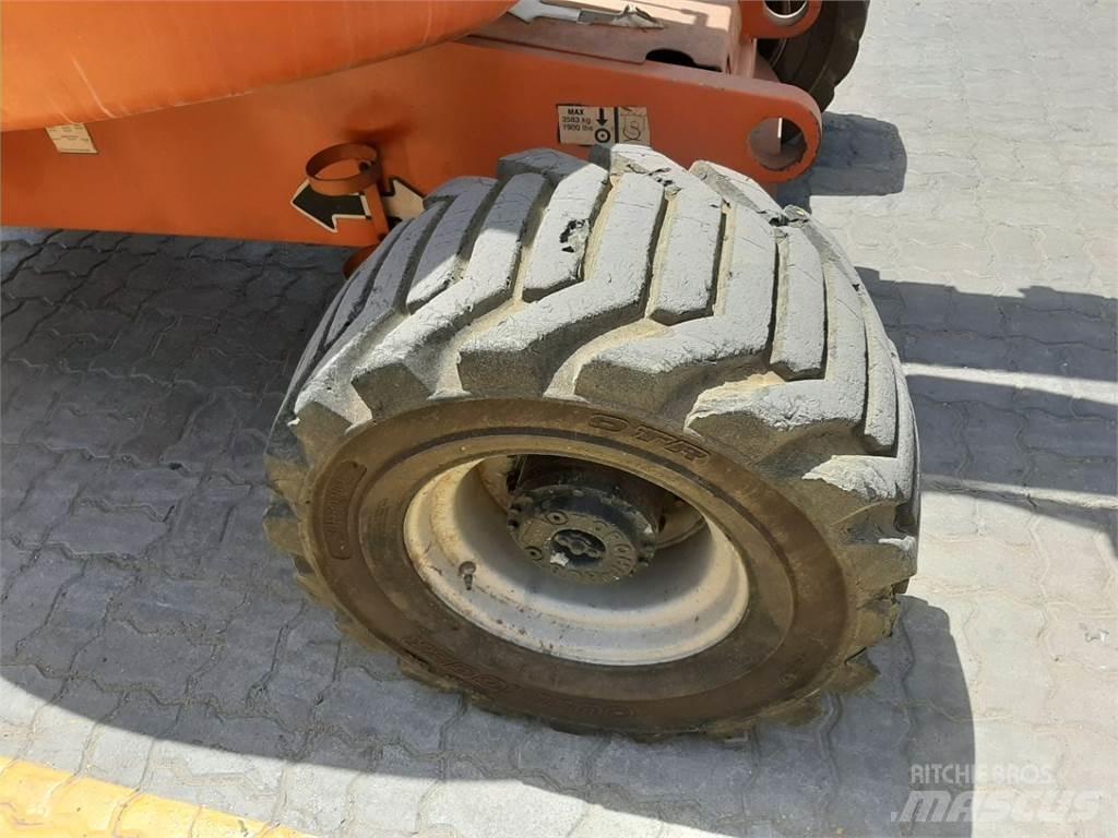 JLG 450AJ Zglobne dvižne ploščadi
