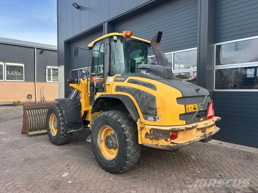 Volvo L45G Kolesni nakladalci