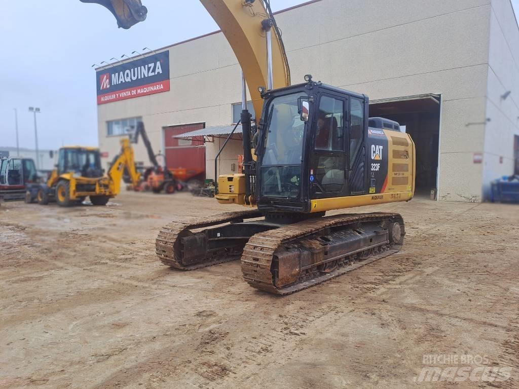 CAT 323FLN IHC Bagri goseničarji
