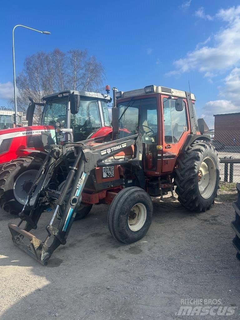 International 685 XL Traktorji