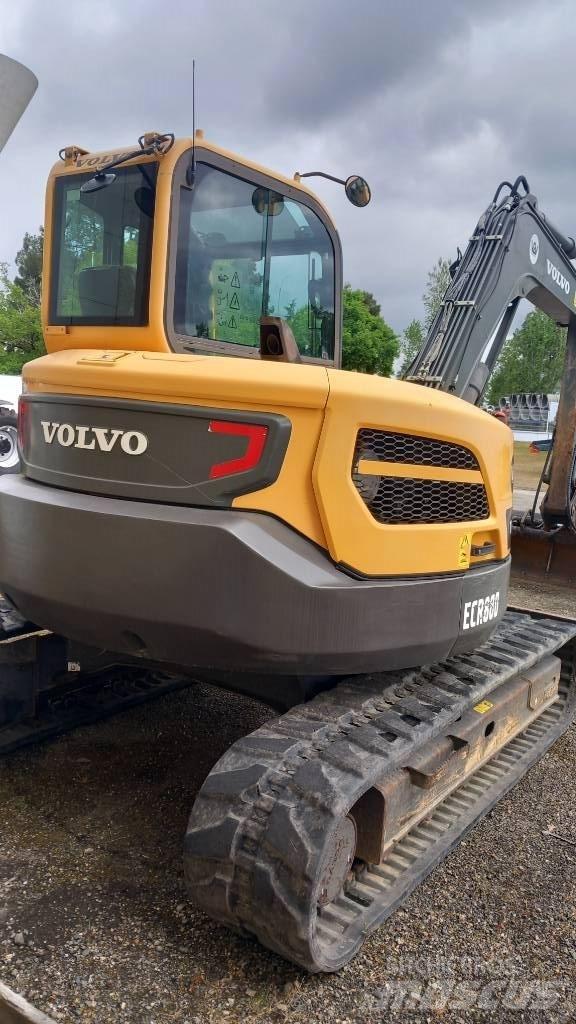 Volvo ECR 88 D Bagri goseničarji