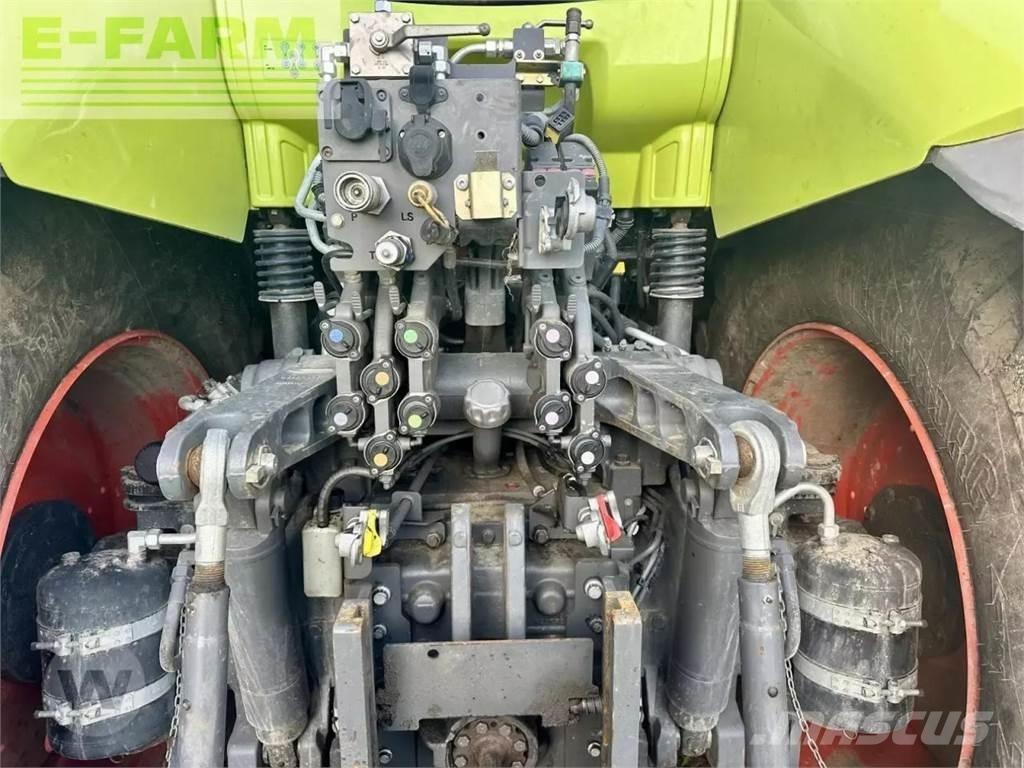 CLAAS axion 850 Traktorji