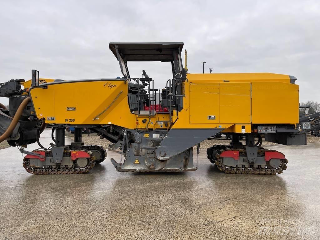 Wirtgen W250 Freze za asfalt