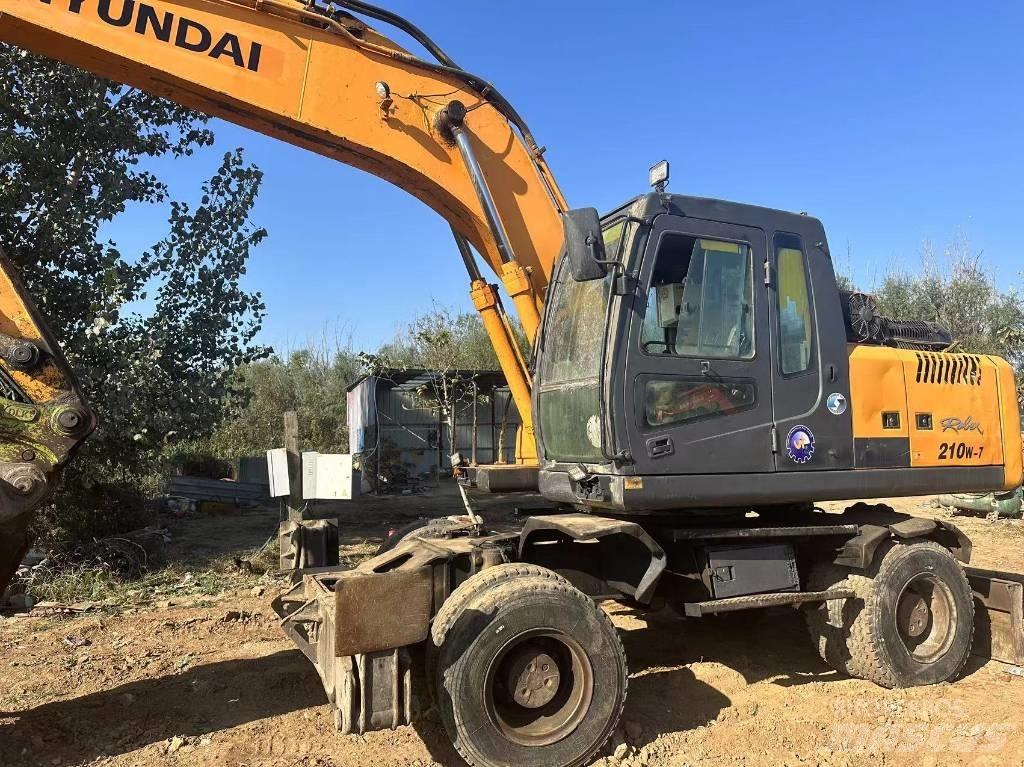 Hyundai R210W-9 Bagri na kolesih
