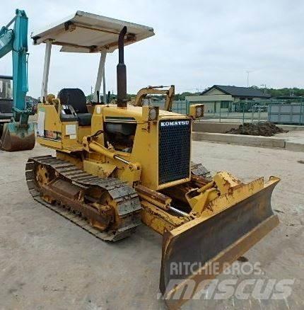 Komatsu D 20 A-6 Buldožerji goseničarji