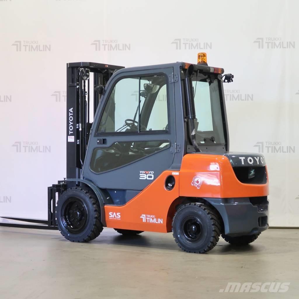 Toyota 02-8FDF30 Dizelski viličarji
