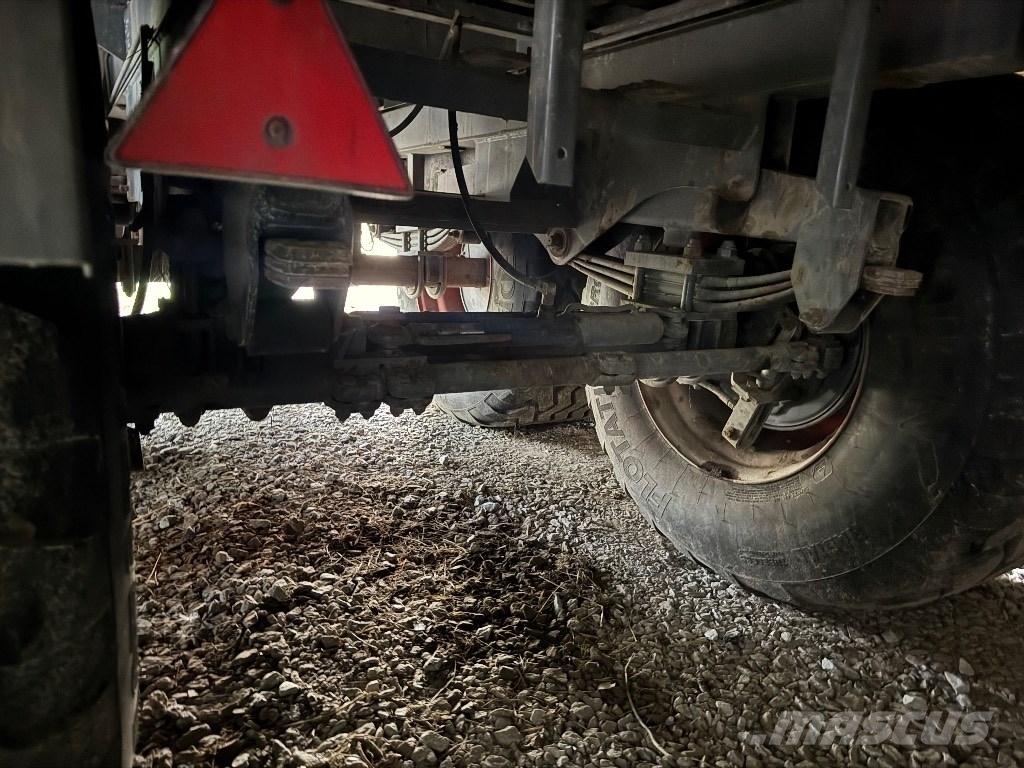 CLAAS Quantum 5800 P Samonakladalne prikolice
