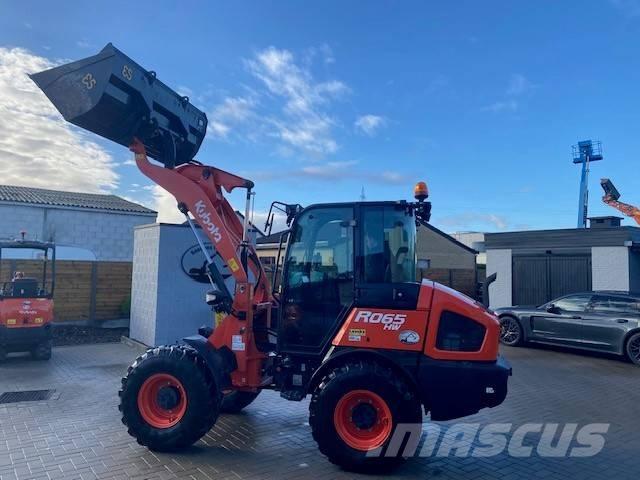 Kubota R 065 Kolesni nakladalci