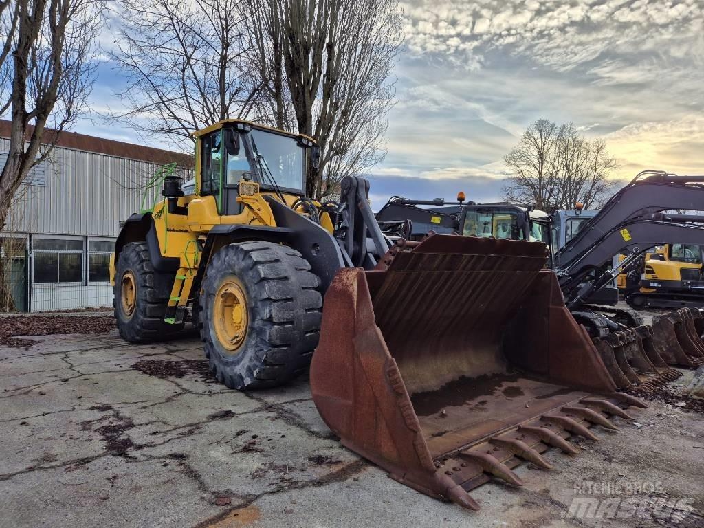 Volvo L 220 H Kolesni nakladalci