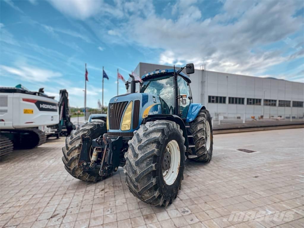 New Holland TG 285 Traktorji