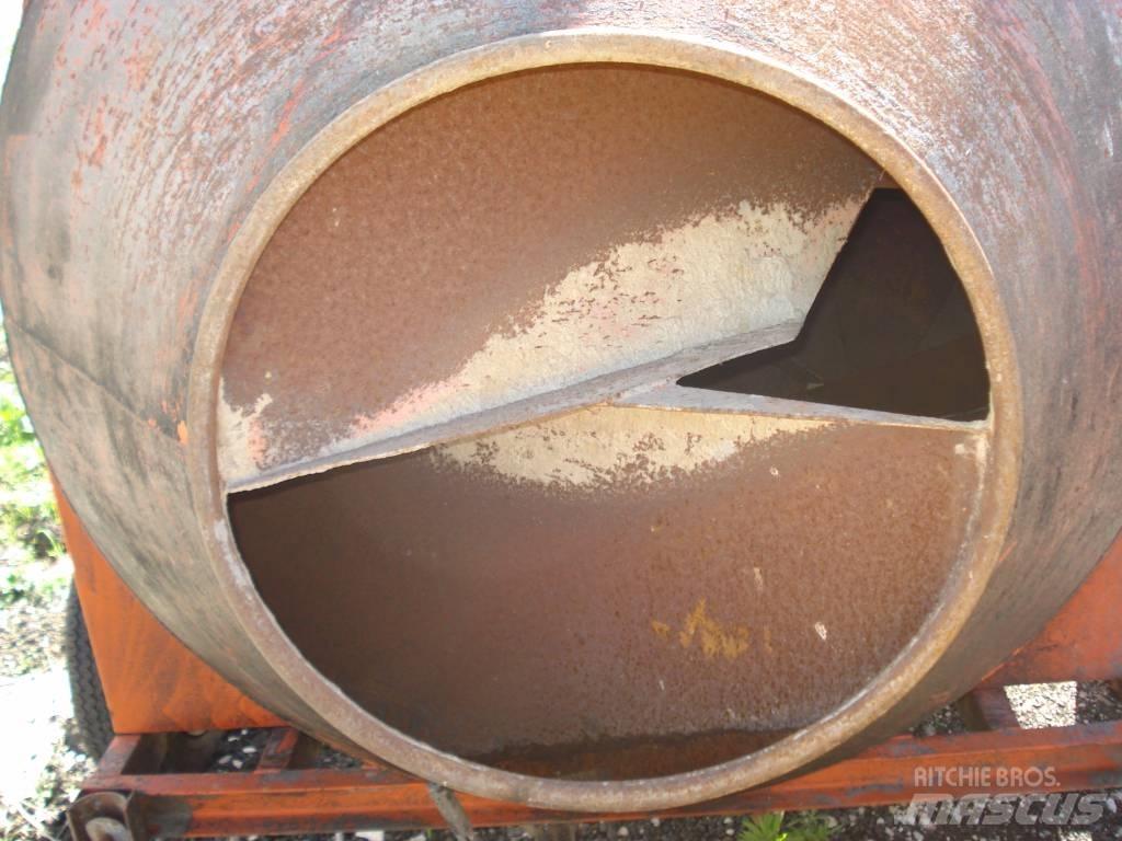  Betomil 550 L Mešalec betona / malte