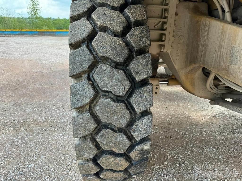 CAT 771D Ne cestni demperji
