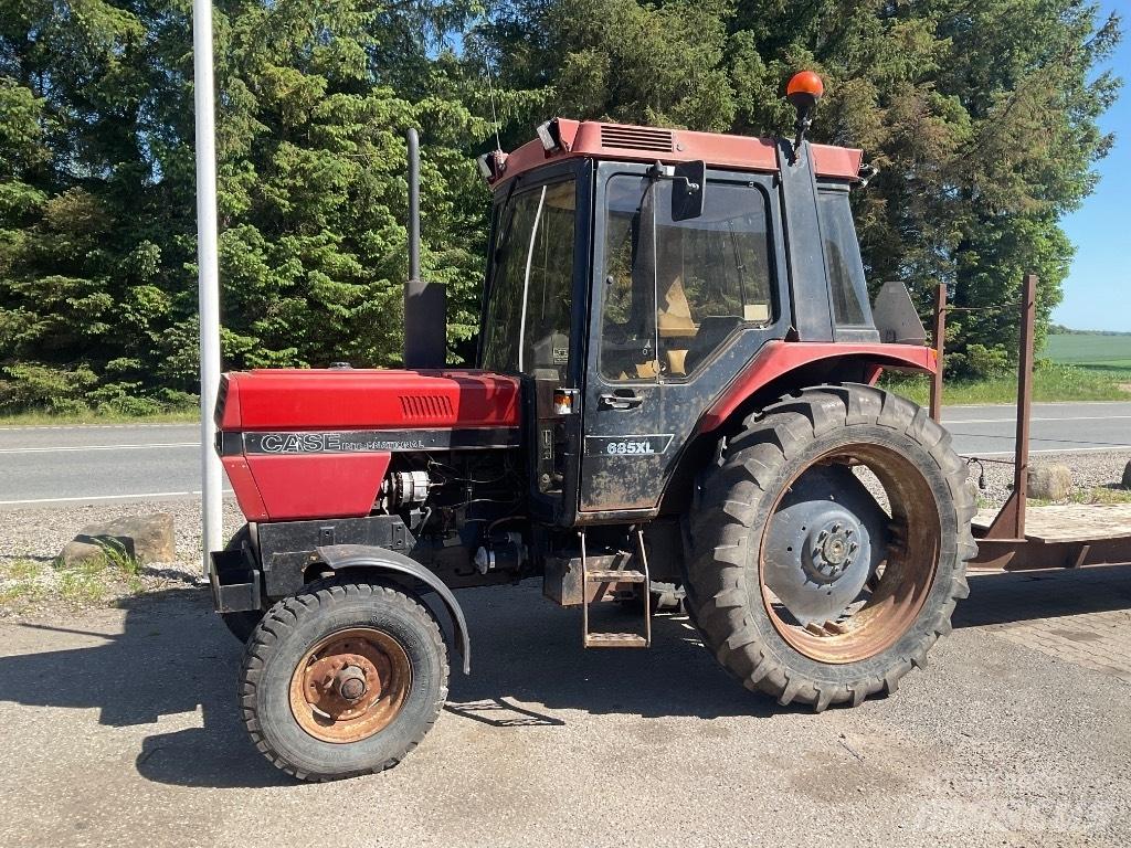 Case IH 685 XL Traktorji